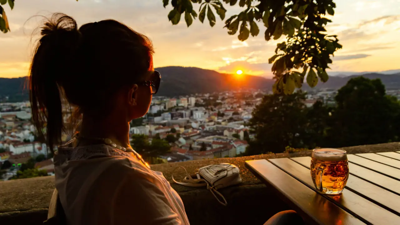 3 Hotel dengan View Sky Resto Paling Keren di Kota Batu