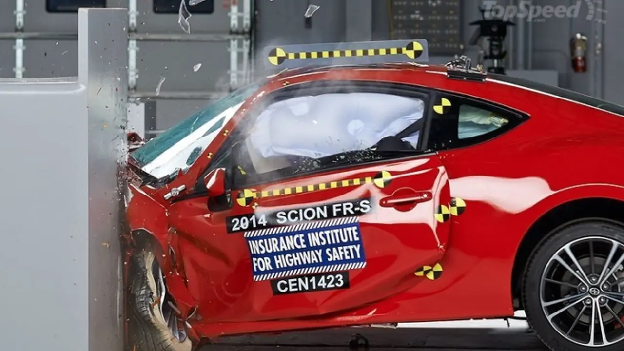 Subaru BRZ Dinobatkan Jadi Mobil Paling Aman