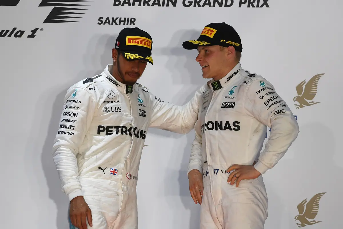 Lewis Hamilton dan Valtteri Bottas