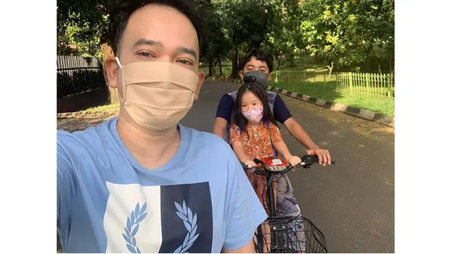 6 Potret Betrand Peto saat Olahraga, Perut Six Packnya Jadi Sorotan