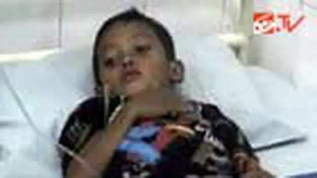 Tiga orang anak di Sragen, Jateng, terpaksa dirujuk ke rumah sakit setempat yang diduga akibat permen "beracun" yang dikonsumsi mereka telah kedaluwarsa. 