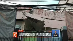 Siswa SDN 11 Pasar Baru harus ujian kenaikan kelas di sekolah lain karena bangunan sekolah roboh.