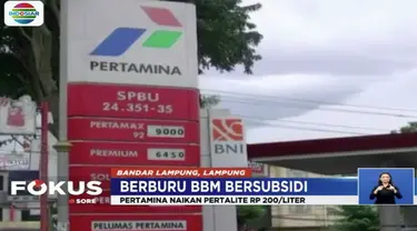 Kenaikan harga bahan bakar minyak (BBM) jenis Pertalite membuat sebagian warga di Bandar Lampung  memburu bahan bakar subsidi jenis  Premium di tingkat pengecer.