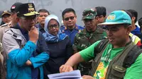 Gubernur Jawa Barat Ridwan Kamil meninjau lokasi banjir di Kabupaten Bogor. (Foto: Biro Humas Pemprov Jabar)