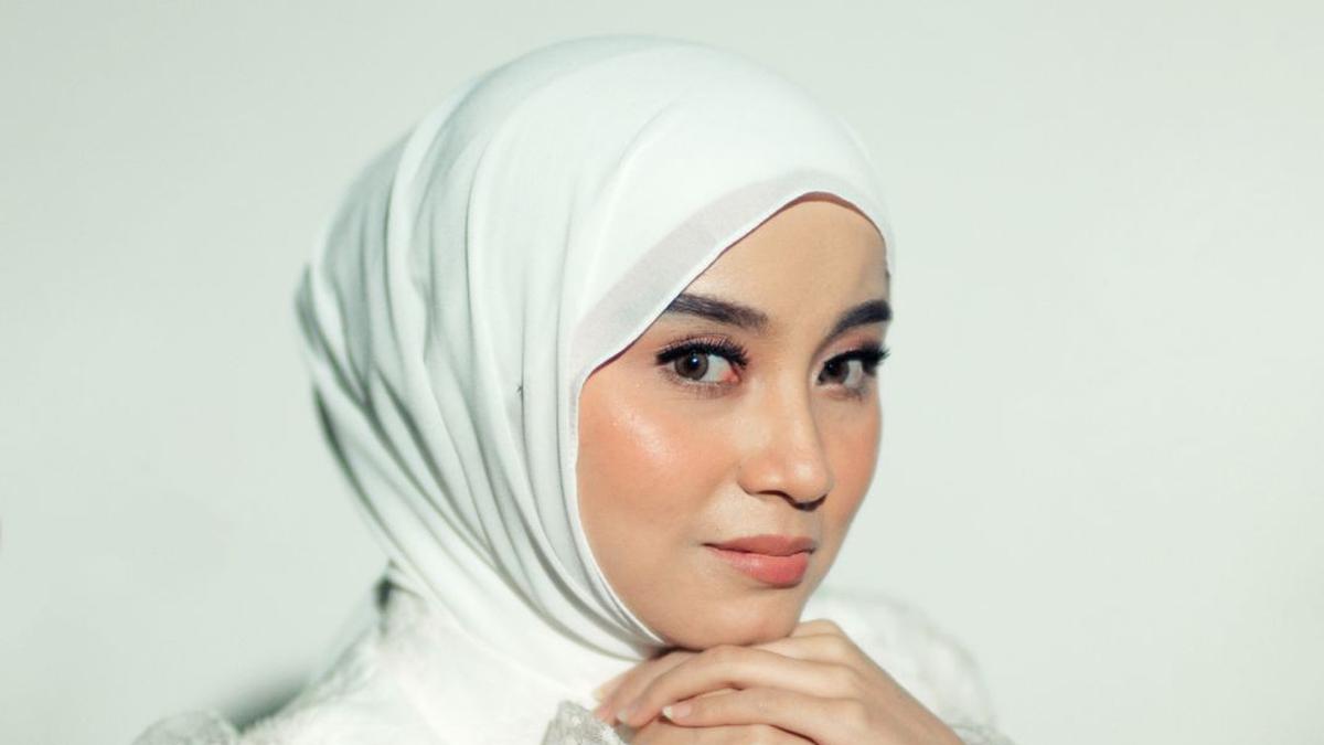 Rekam Soundtrack Film Assalamualaikum Beijing 2, Dinda Regina Bahas Ngadu ke Tuhan di Sepertiga Malam