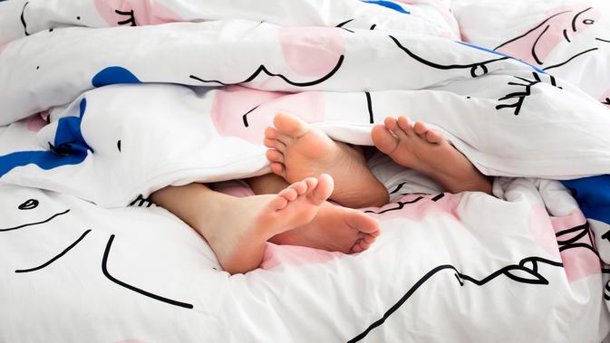 Positions that stimulate clitoris