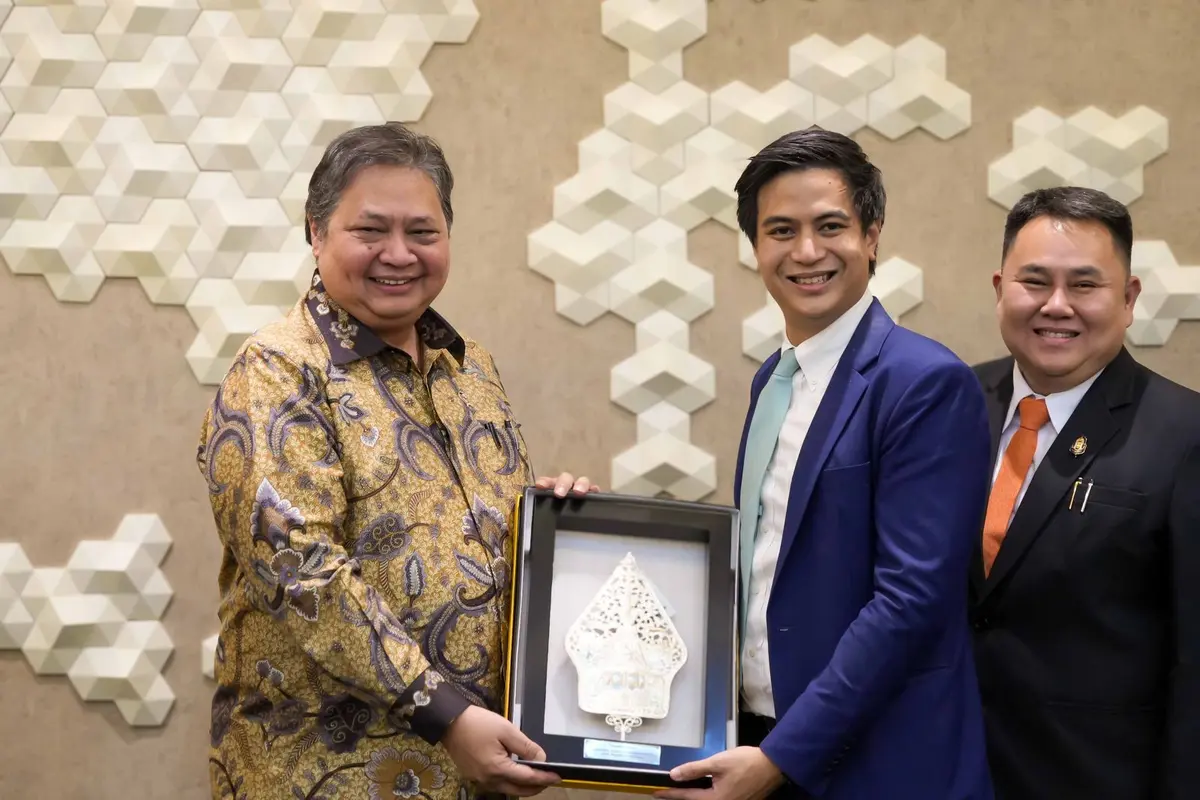 Menteri Koordinator Bidang Perekonomian Airlangga Hartarto bertemu Parlemen Thailand di kantor Kemenko Perekonomian, Jakarta, Kamis (27/6/2024). (Dok Kemenko Perekonomian)