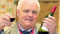 Pakar jantung terkemuka di Inggris, Dr William McCrea justru meresepkan konsumsi anggur merah yang kaya antioksidan pada pasiennya.