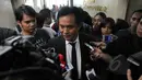 Kuasa hukum DPP Golkar kubu Aburizal, Yusril Ihza Mahendra bersama Sekjen Golkar versi Munas Bali, Idrus Marham saat mendatangi ruang Fraksi Golkar di Gedung Nusantara I DPR, Jakarta, Rabu (25/3/2015). (Liputan6.com/Andrian M Tunay)