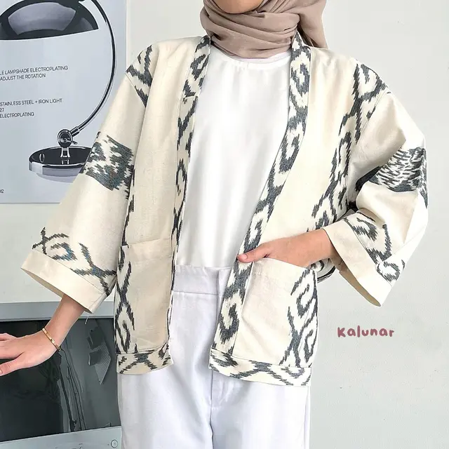 Cardigan motif