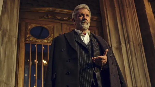 Mel Gibson sebagai Cormac dalam The Continental: From the World of John Wick. (Foto: Prime Video)