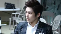 Cedera, Hoya INFINITE Terpaksa Vakum
