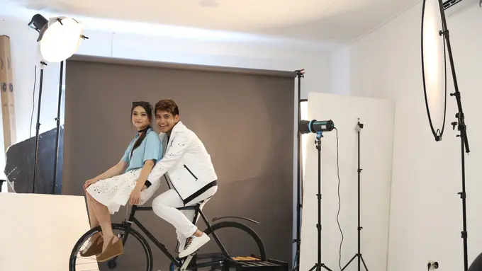 [Bintang] Ekspresi Pemain Berkah Cinta dan Anak Langit Jalani Pemotretan