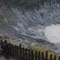 Kawah Tangkuban Parahu (sumber: iStockphoto)