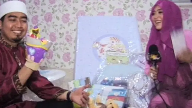 Istri akan Lahiran Ramadan, Ustad Solmed Salah Prediksi