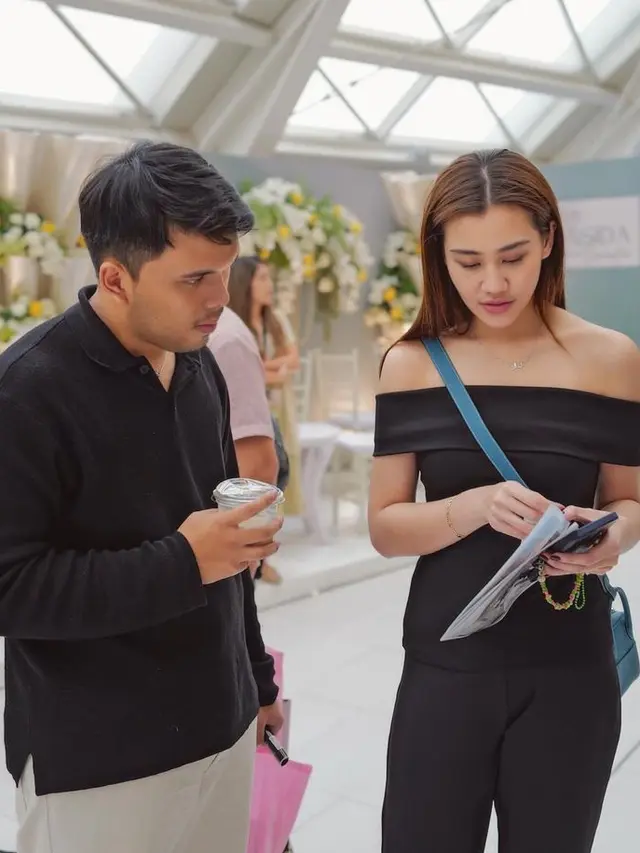 Gaya Aaliyah Massaid dan Thariq Halilintar di Wedding Expo. [@aaliyah.massaid]
