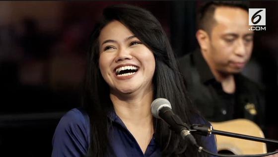 VIDEO: Yura Yunita Tak Bisa Tidur Sebelum Rilis Merakit