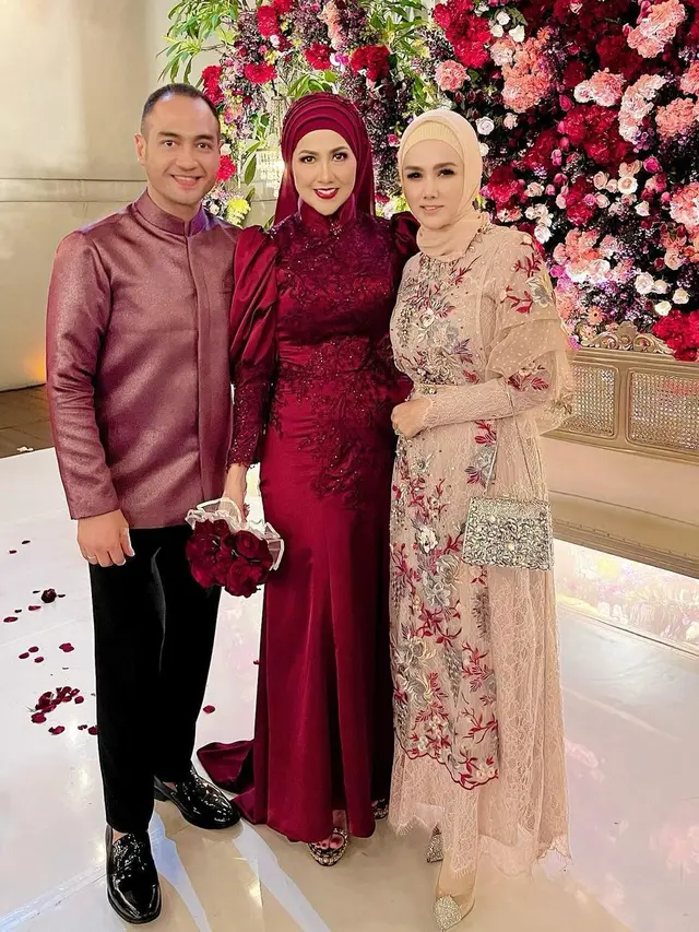Syukuran Pernikahan Venna Melinda dan Ferry Irawan