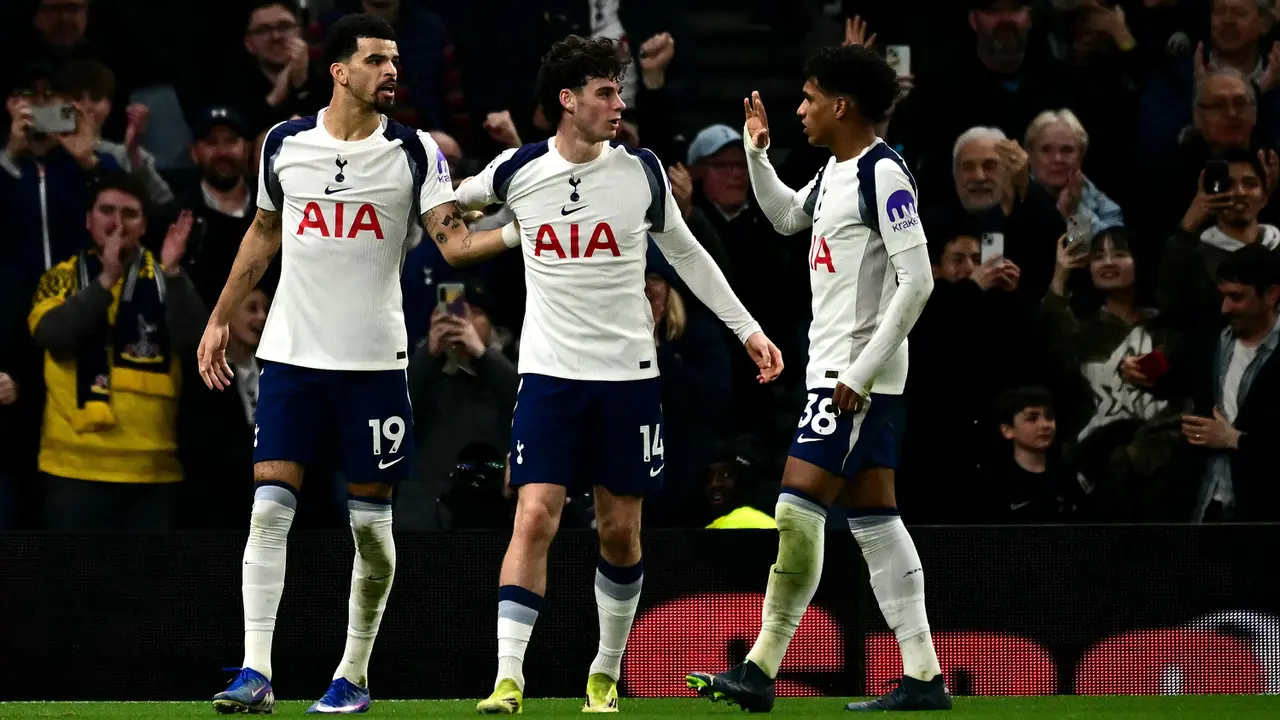 Foto: Dihajar Crystal Palace, Tottenham Hotspur Perpanjang Rekor Buruk Tak Pernah Menang dalam 11 Pertandingan Terakhir Liga Inggris