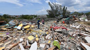 Mencari yang tersisa dari gempa Palu
