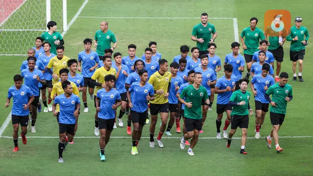 Foto: Shin Tae-yong Buka Hari Pertama TC Timnas Indonesia U-19 dengan Latihan Fisik, Disambangi Juga oleh Ketum PSSI dan Kemenpora