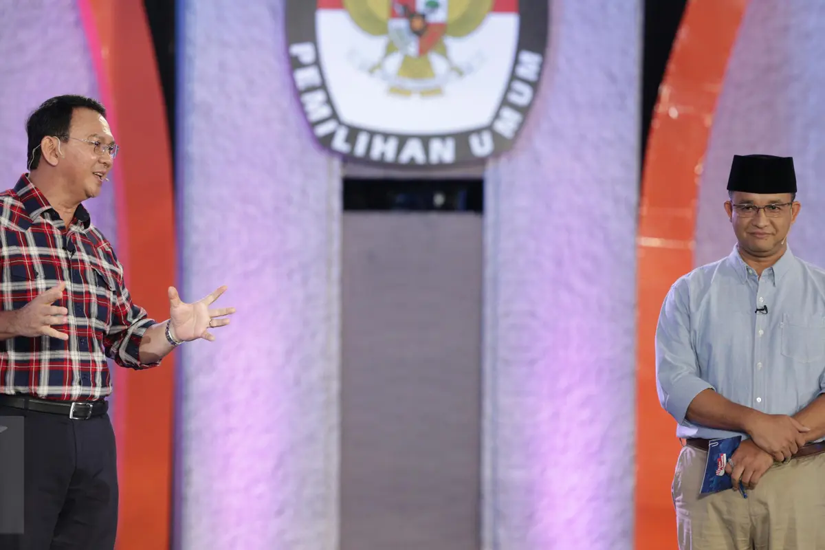Debat Sengit Ahok dan Anies Baswedan