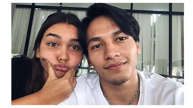 7 Potret Kebersamaan Nicholas Saputra dan Caitlin North Lewis, Curi Perhatian Netizen