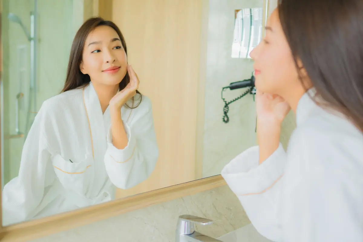 Jangan Asal Tumpuk, Ini Cara Tepat Layering Skincare Pagi dan Malam untuk Hasil Maksimal