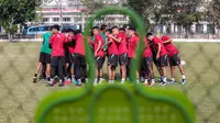 Timnas Indonesia U-24 melakukan latihan terakhir jelang bertolak ke Jinhua, China, pada Asian Games 2022 di Lapangan A, Kompleks Gelora Bung Karno (GBK), Jakarta, Jumat (15/9/2023) pagi WIB. (Bola.com/Bagaskara Lazuardi)