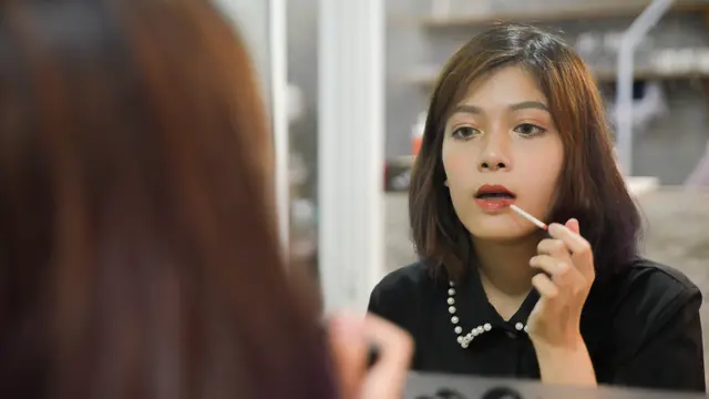 Kemasannya Bikin Sulit Touch Up