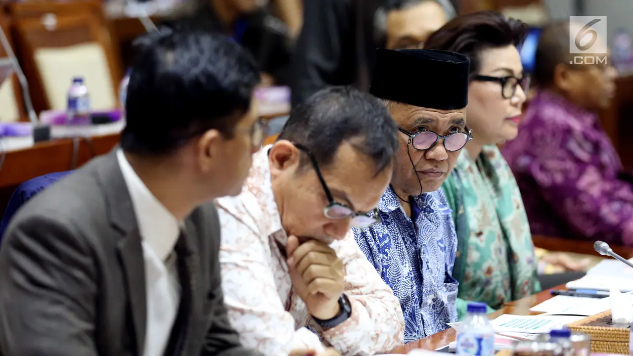 Penuhi Undangan, Seluruh Pimpinan KPK Hadiri RDP dengan Komisi III DPR