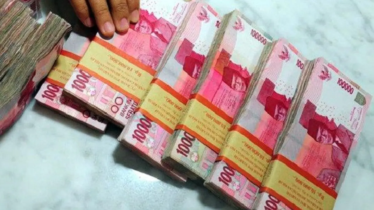 Penyergapan Dramatis Tersangka Kasus Pungli PPDB di SMP 10 Batam
