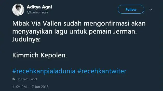 Mulai dari analisis pertandingan yang serius sampai gojekan-gojekan, semua menjadi bahasan warganet di media sosial.