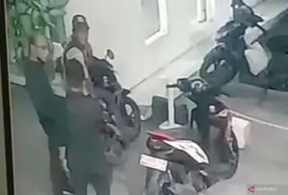 Pria Ngaku Kasat Narkoba Polda Metro Jaya Tipu Pengemudi Ojol (AntaraNews)