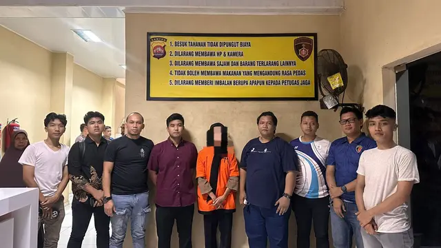 Pelaku Love Scamming ke Tim Media Prabowo Subianto. (Rabu, 18/06/2025). (Polda Banten).