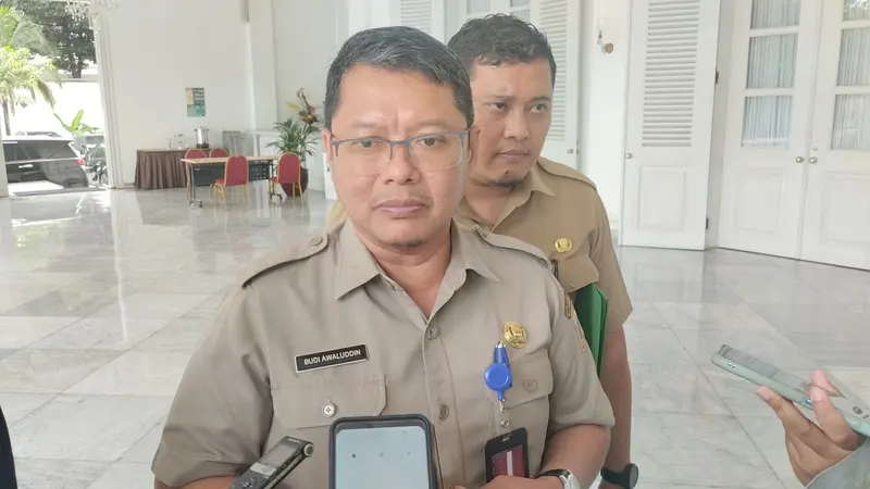 Kepala Disdukcapil DKI Jakarta Budi Awaluddin