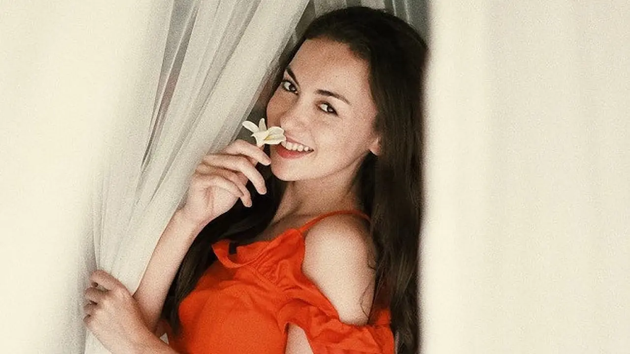 Rianti Cartwright