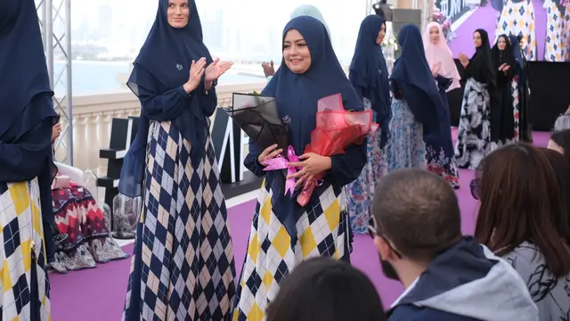 Tika Ramlan di Dubai Modest Fashion Week