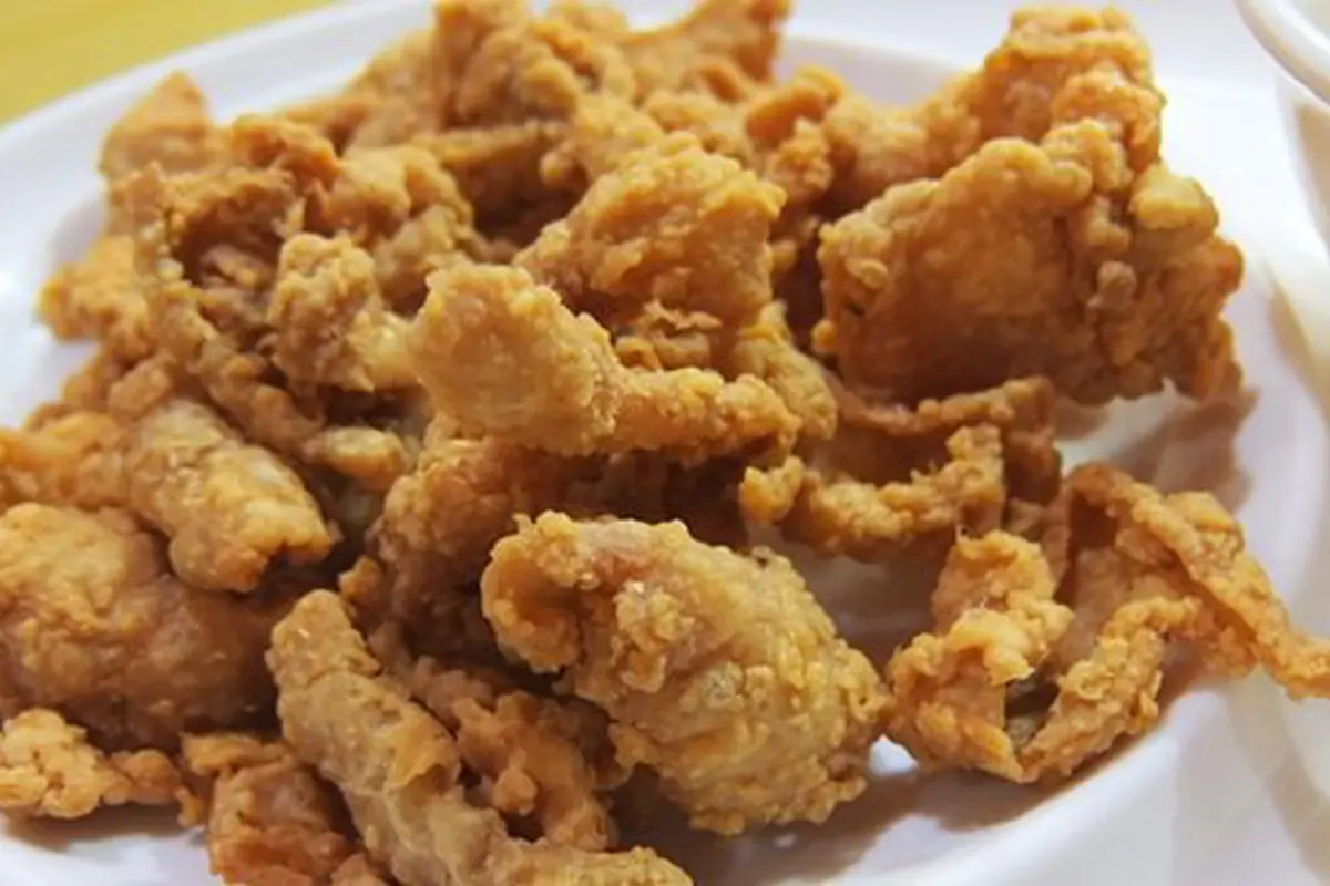 Kulit ayam krispi/copyright kusinamaria.com