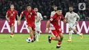 Sejumlah peluang berhasil didapat melalui serangan apik kombinasi Rizky Ridho, Ragnar Oratmangoen, dan Marselino Ferdinan. (Liputan6.com/Angga Yuniar)