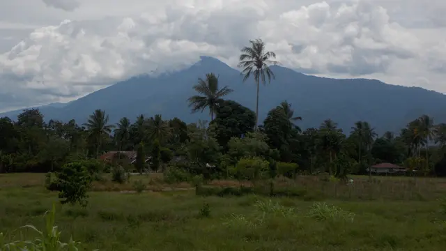 Gunung Nokilalaki di Sulawesi