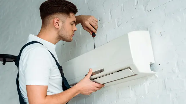 Waspada 4 Penyebab AC Bocor Freon yang Bisa Bikin Tagihan Listrik Membengkak