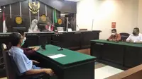 Sidang Praperadilan Kasus Korupsi Pasar Balung Kulon  Jember Di Pengadilan Negeri Jember. (Hermawan Arifianto/Liputan6.com)