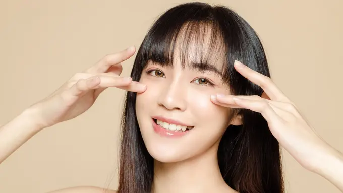 10 Cara Mengecilkan Pori-pori Wajah yang Bisa Bikin Kulit Makin Mulus dan Cantik