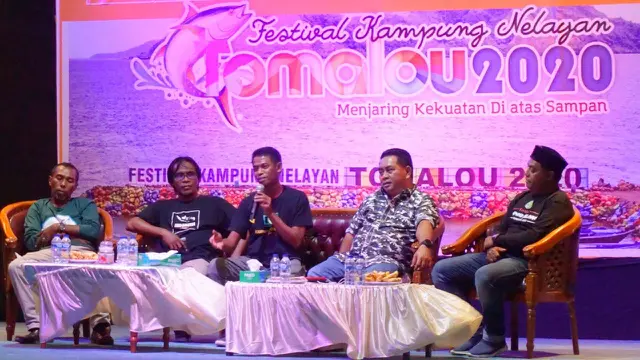 Festival Kampung Nelayan Tomalou 2020