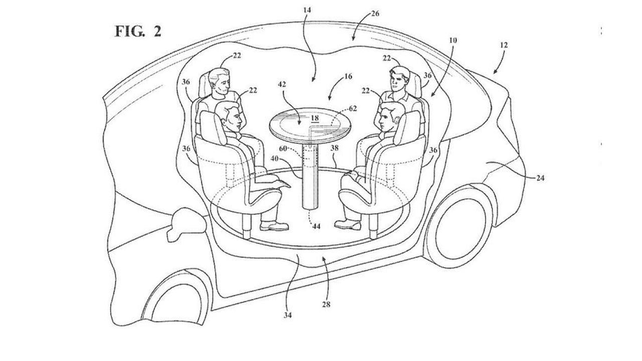 Interior Ford dengan meja makan