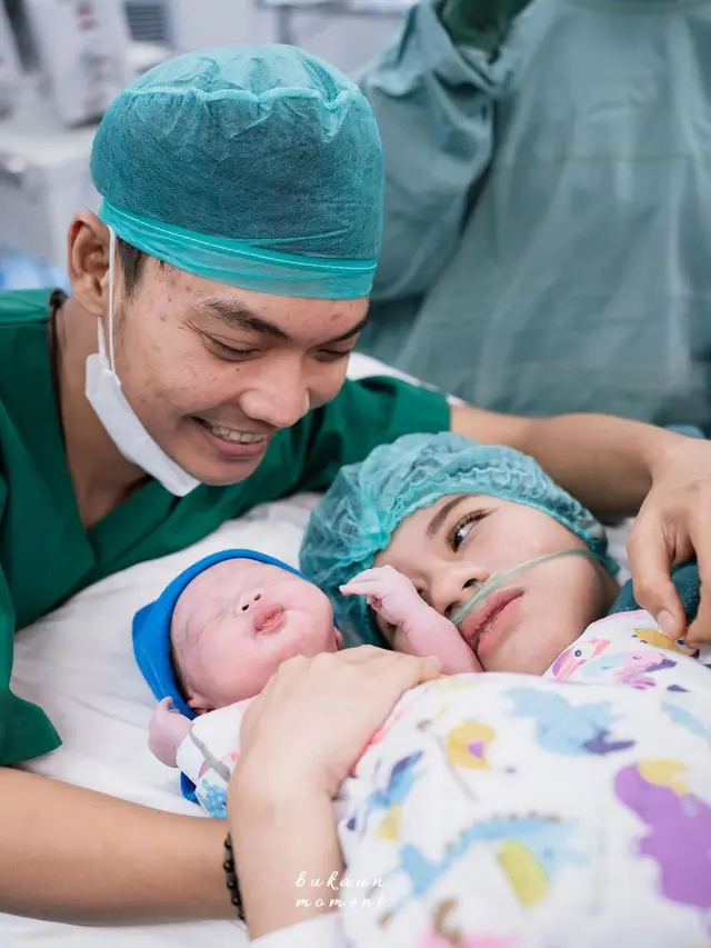 Kabar Bahagia, 7 Artis dan Selebriti ini Melahirkan Anak Mereka di Tahun 2024