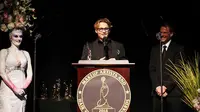 Johnny Depp Dapat Penghargaan Make-up Terunik