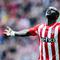 5. Sadio Mane (Southampton) - Striker Liverpool ini memegang rekor hattrick tercepat di pentas Premier League dengan catatan waktu 2 menit 56 detik. Gol-gol itu disarangkan Mane ke gawang Aston Villa pada menit 13, 14 dan 16 pada musim 2014/15. (AFP/Glyn Kirk)