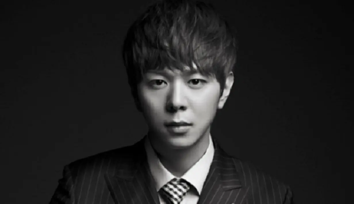 Joon Young adalah satu idola yang punya kemampuan DJ-nya mumpuni. Saat menjadi DJ, cowok ganteng ini menggunakan nama panggung DJ ZE: After. (Foto: Soompi.com)